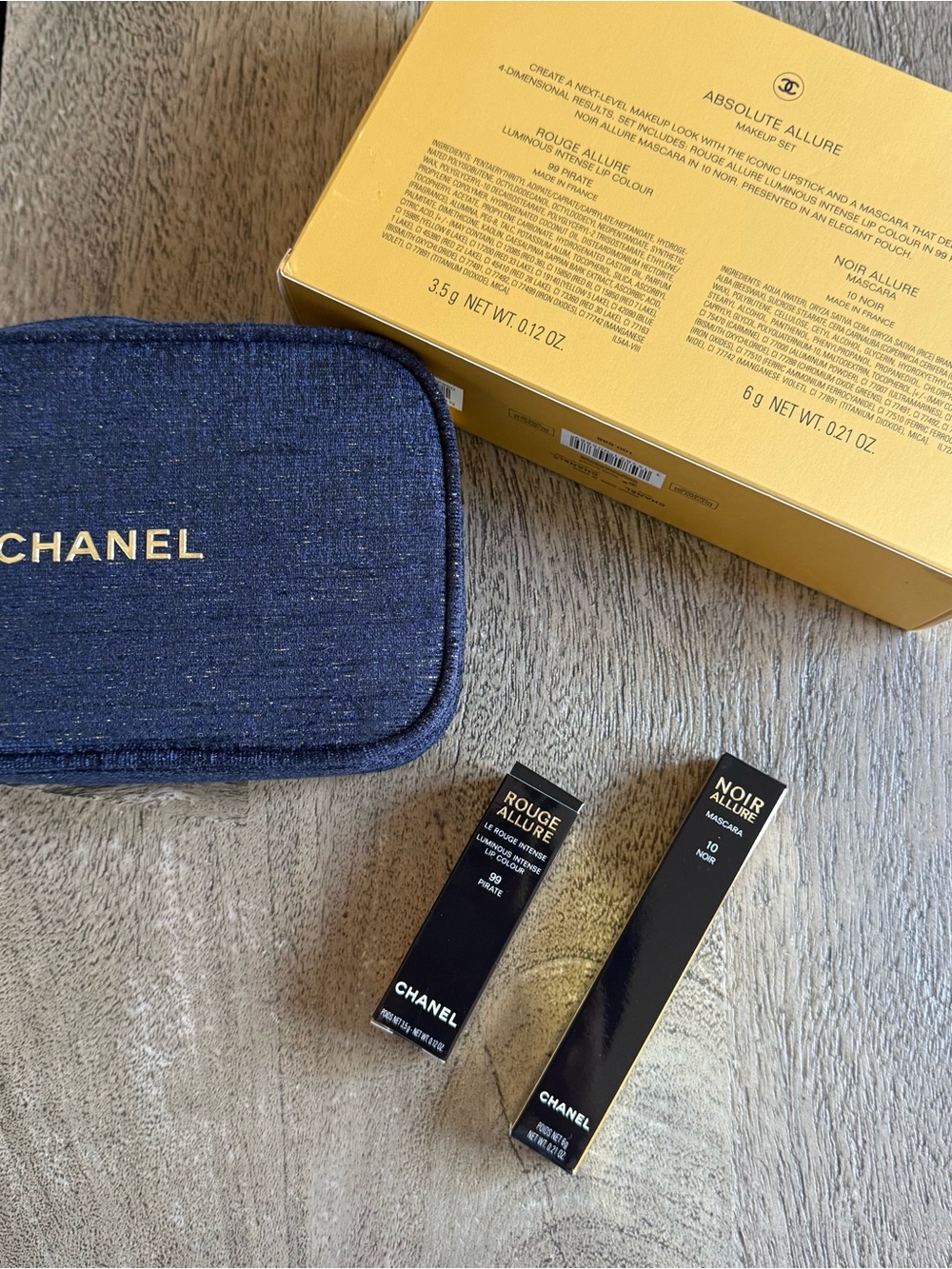 Chanel absolute Allure makeup set